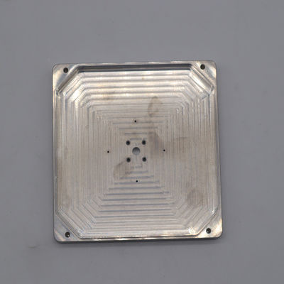 خدمات فرش CNC فلزی ODM OEM 3 4 5 محور